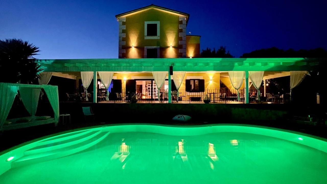 مبيت وإفطار بيسْكيتْشّي Borgo Del Nespolo المظهر الخارجي الصورة