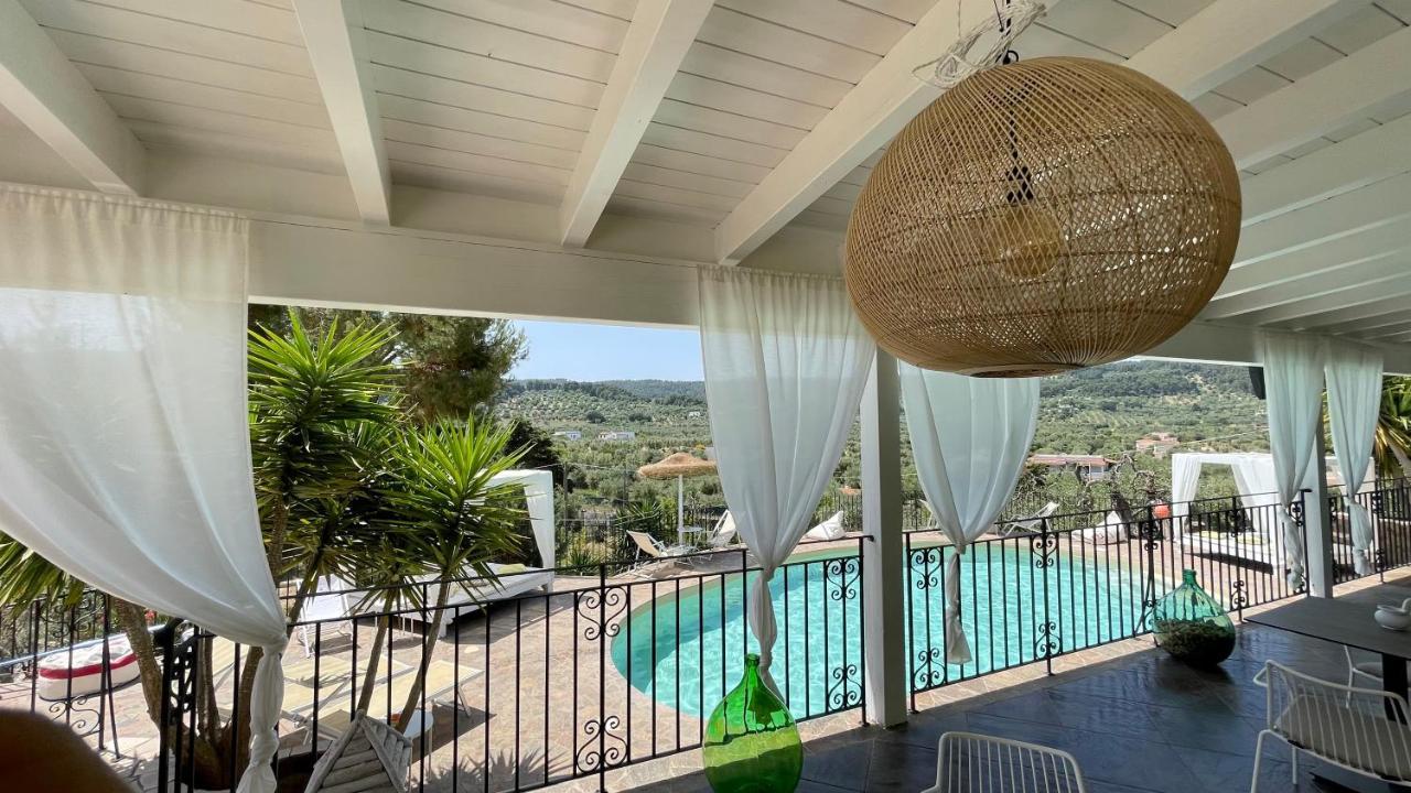 مبيت وإفطار بيسْكيتْشّي Borgo Del Nespolo المظهر الخارجي الصورة