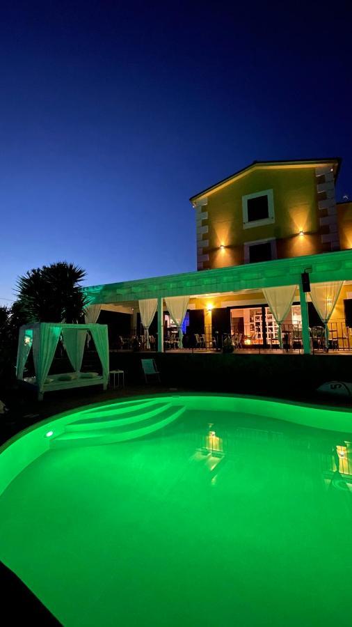 مبيت وإفطار بيسْكيتْشّي Borgo Del Nespolo المظهر الخارجي الصورة