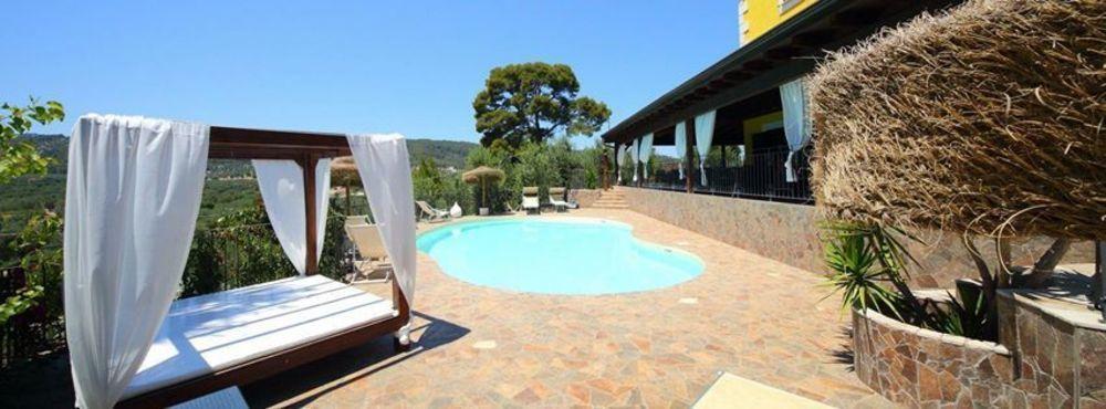 مبيت وإفطار بيسْكيتْشّي Borgo Del Nespolo المظهر الخارجي الصورة