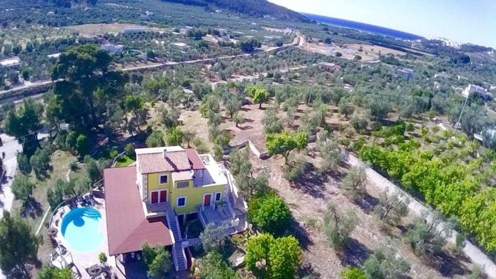 مبيت وإفطار بيسْكيتْشّي Borgo Del Nespolo المظهر الخارجي الصورة